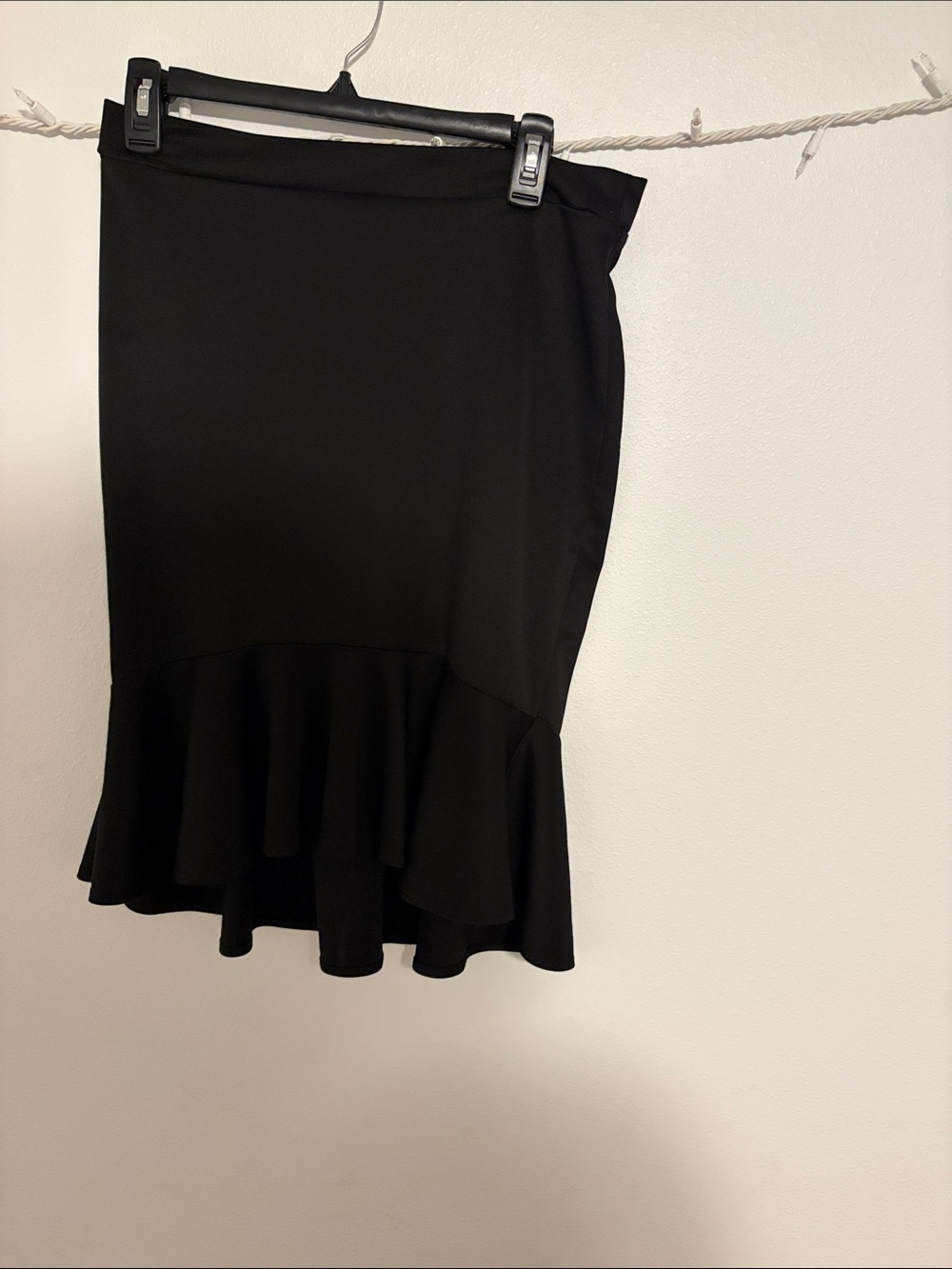 Black Ruffle-Hem Pencil Skirt for Women